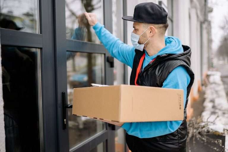 Does DHL Knock On The Door? – Complete Answer